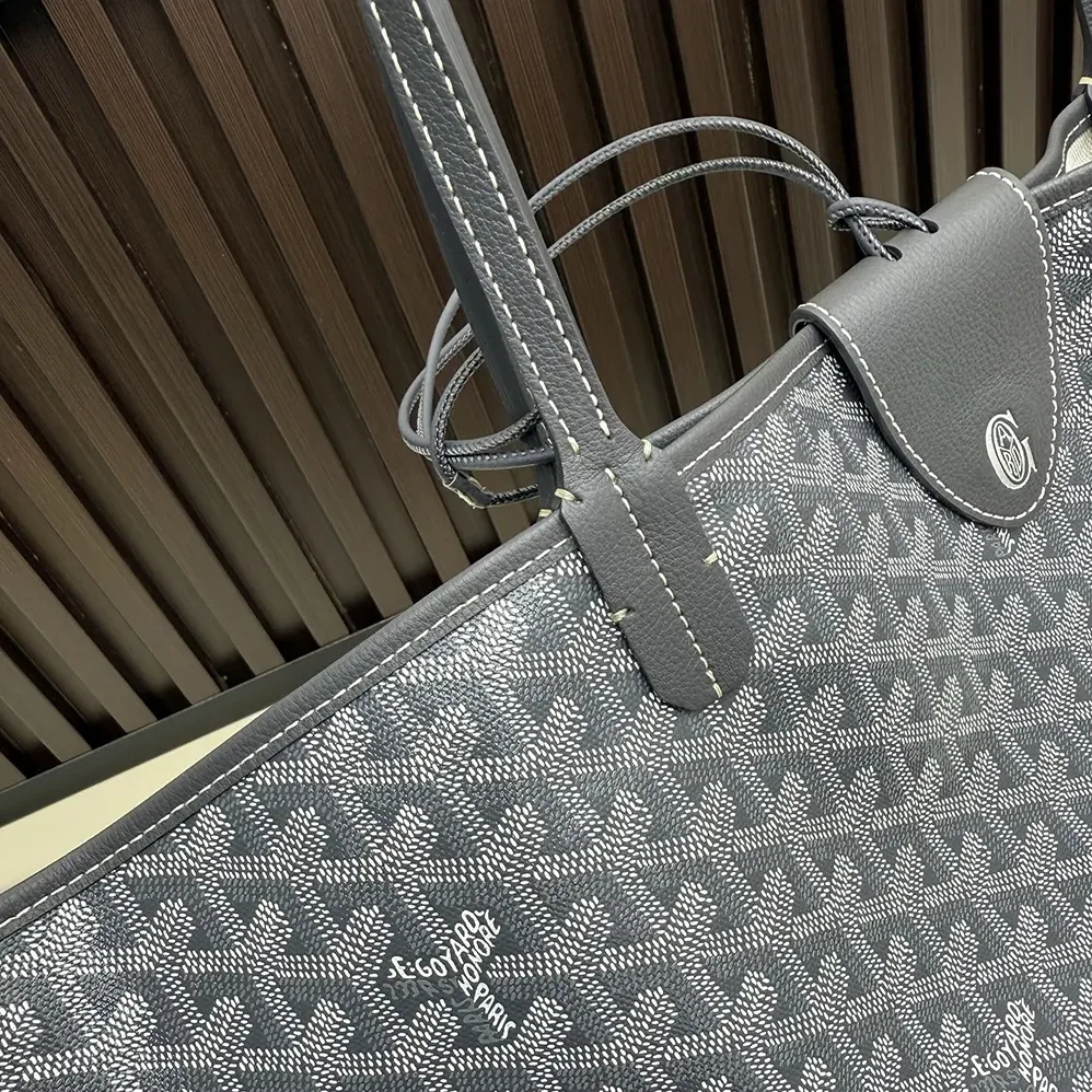 Goyard Saint Louis Gm Bag for Unisex in Grey Goyard Saint Louis Gm Bag for Unisex in Grey