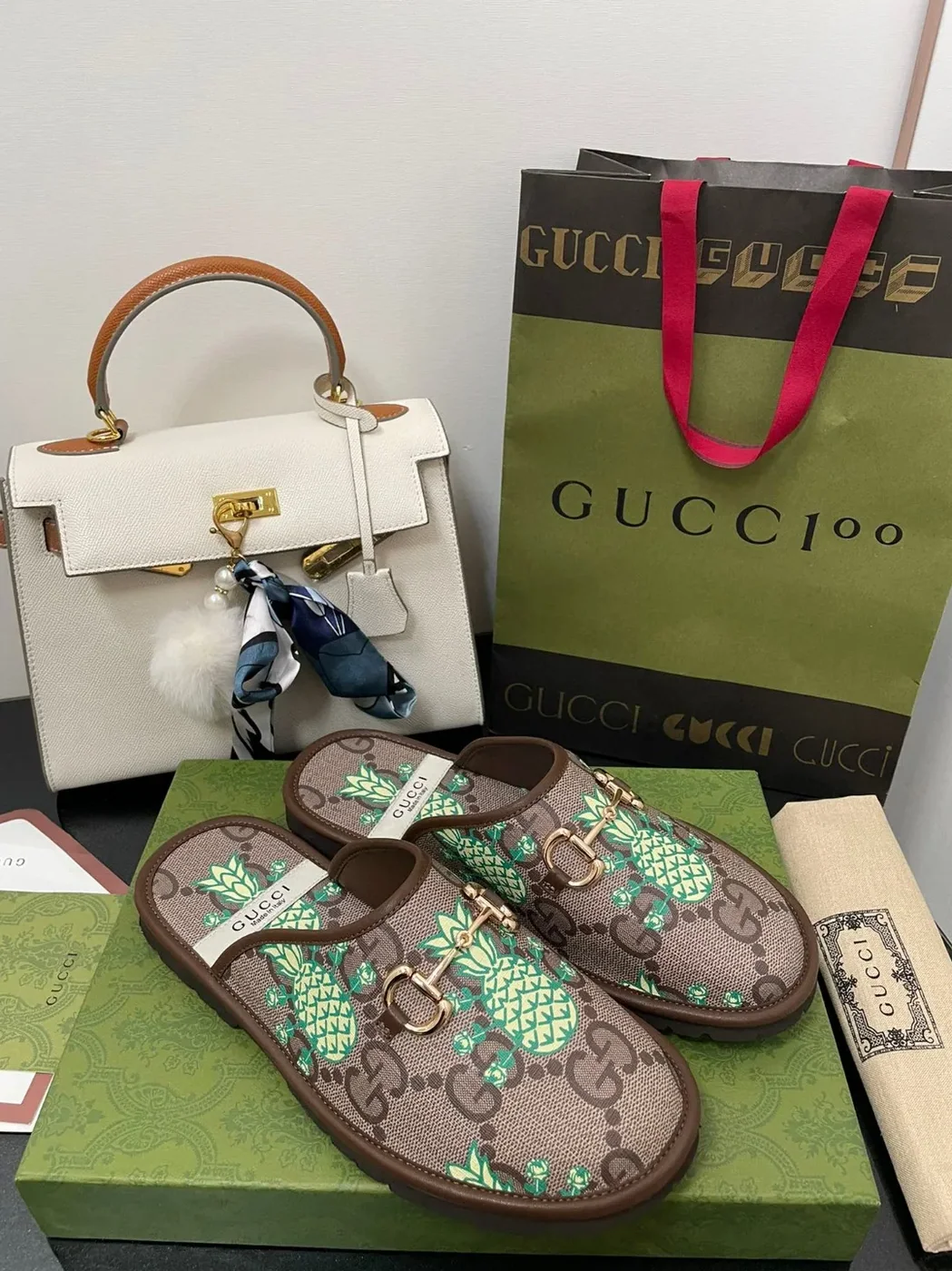Gucci GG Slipper With Horsebit Brown in Pineapple Print GG Shoes for Men Gucci GG Slipper With Horsebit Brown in Pineapple Print GG Shoes for Men