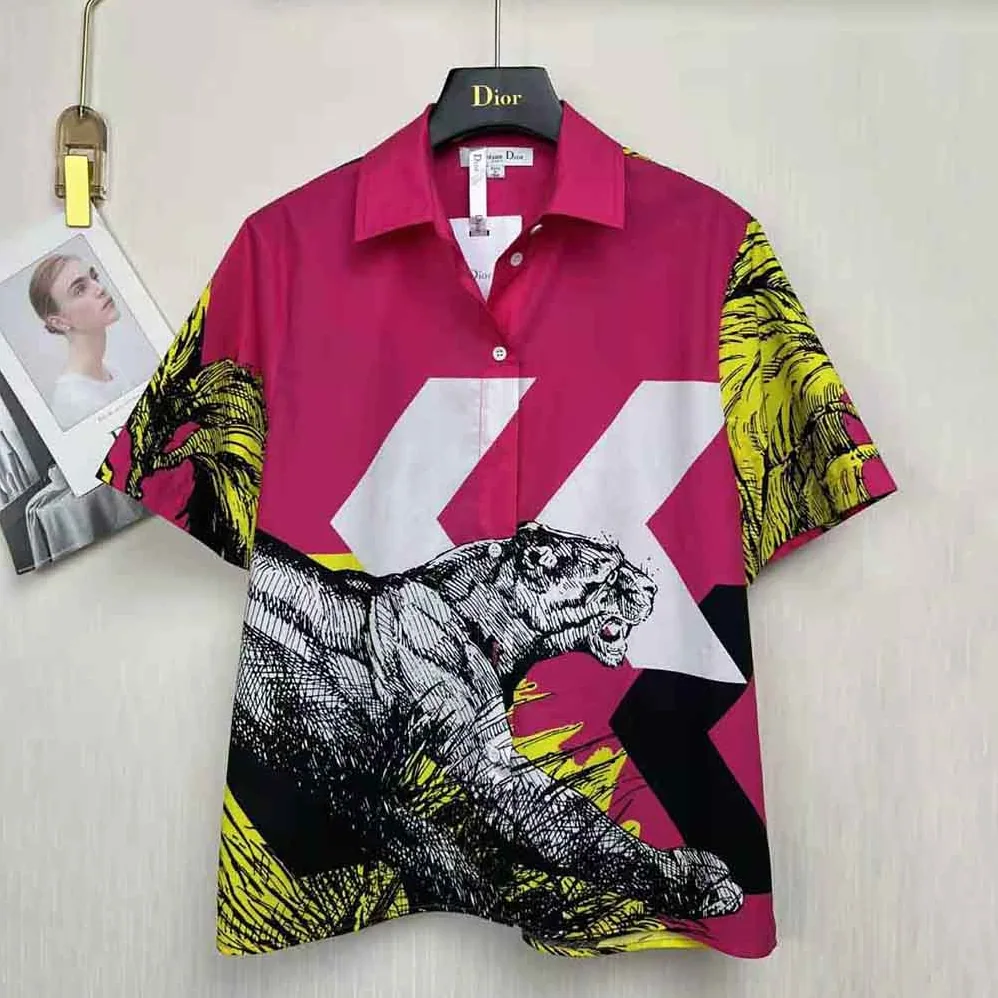 Dior Short-Sleeved Blouse Pink Cotton Poplin with Multicolor D for Women in Tiger Pop Motif