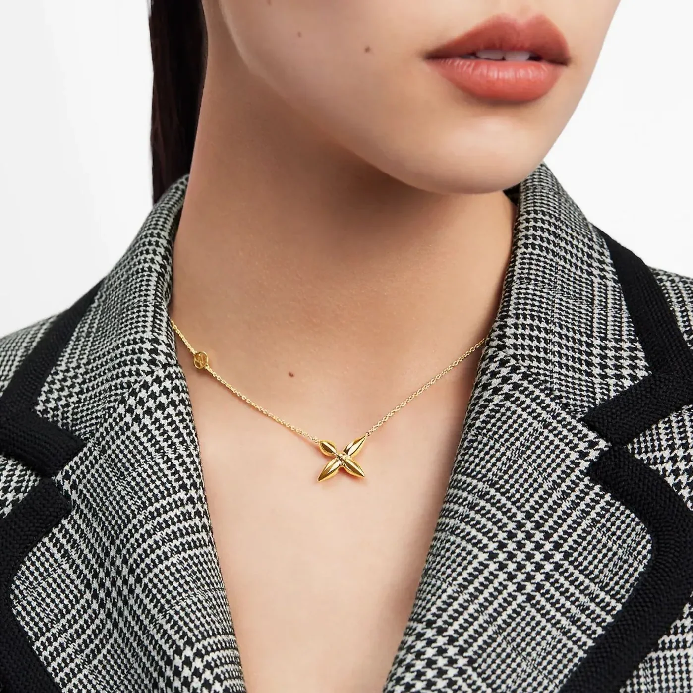 Louis Vuitton Louisette Necklace Gold Louis Vuitton Louisette Necklace Gold