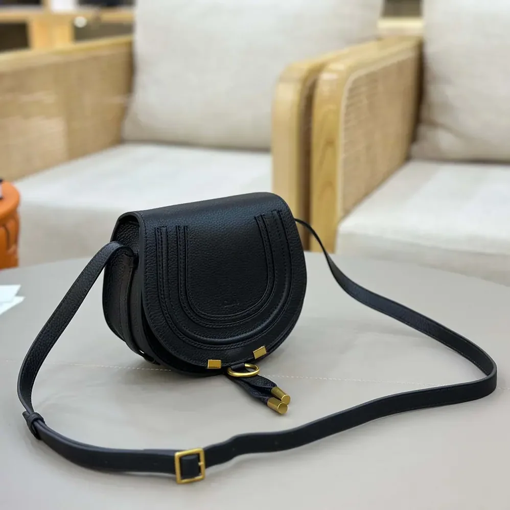 Chloe Small Marcie Saddle Bag is Crafted Leather for Women Chloe Small Marcie Saddle Bag is Crafted Leather for Women