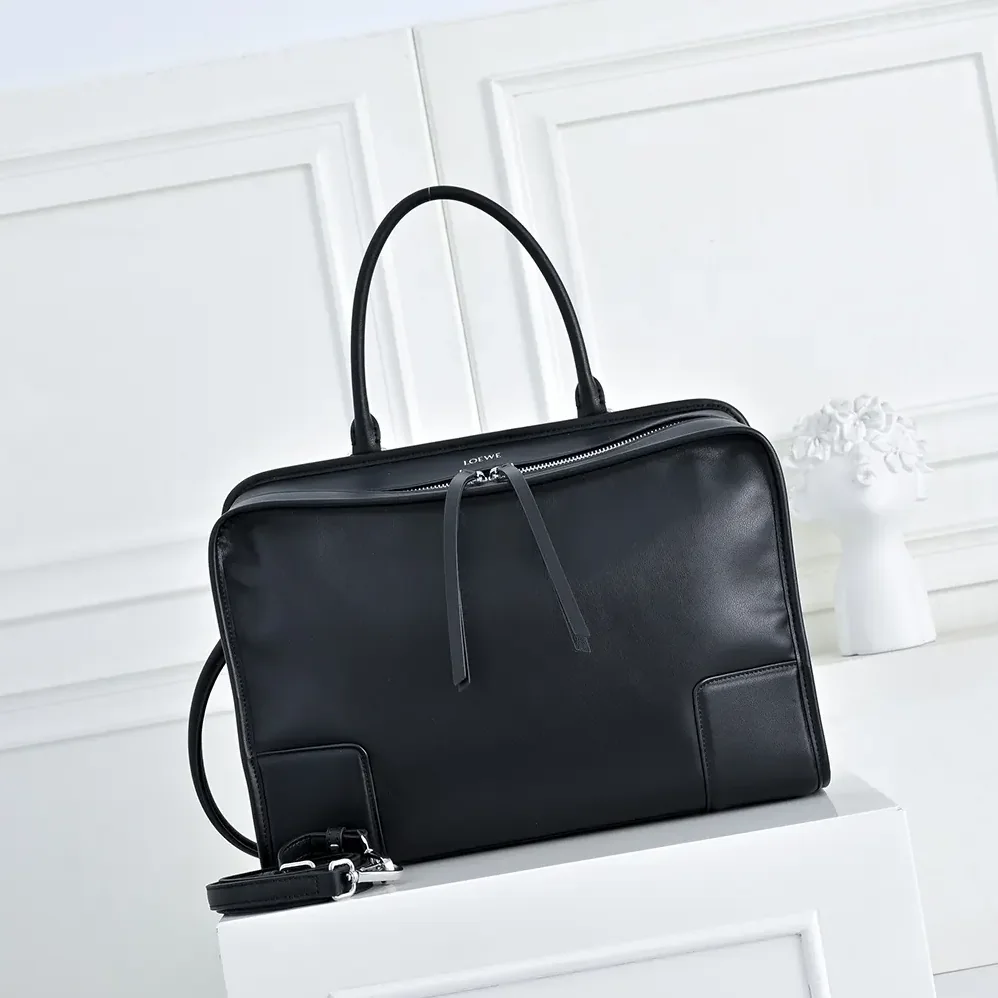 Loewe Large Amazona 180 Bag in Soft Calfskin for Women in Black Loewe Large Amazona 180 Bag in Soft Calfskin for Women in Black