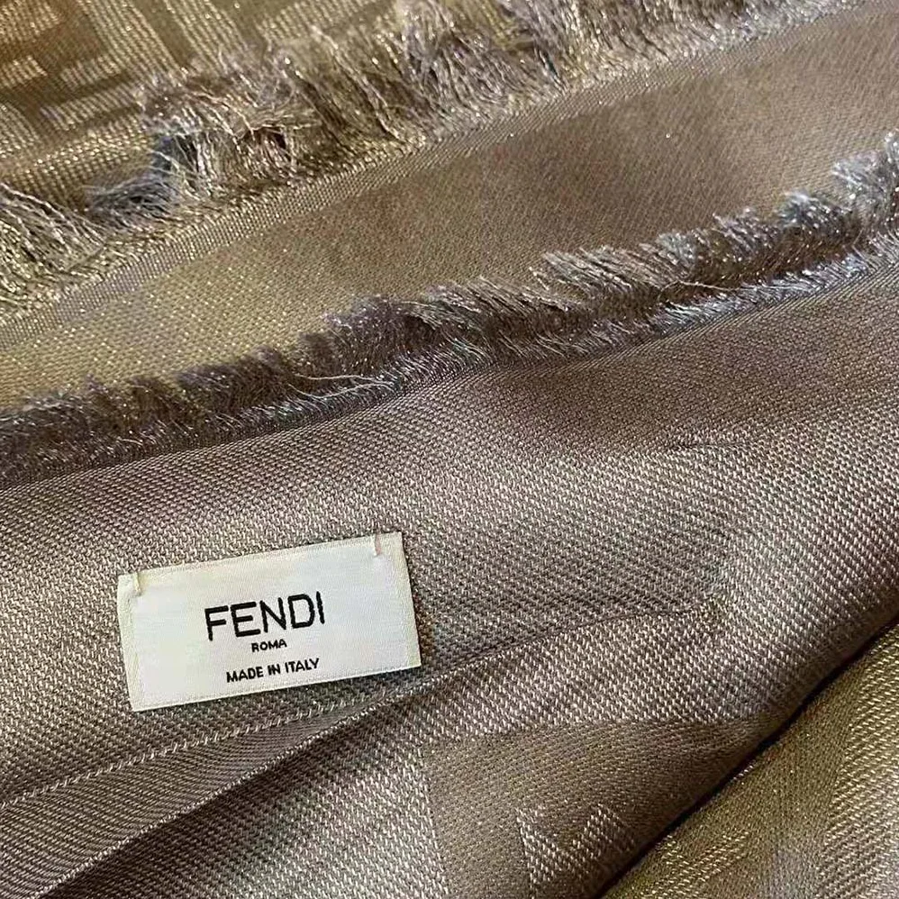 Fendi FF Shawl Dove Gray Lurex for Unisex Fendi FF Shawl Dove Gray Lurex for Unisex