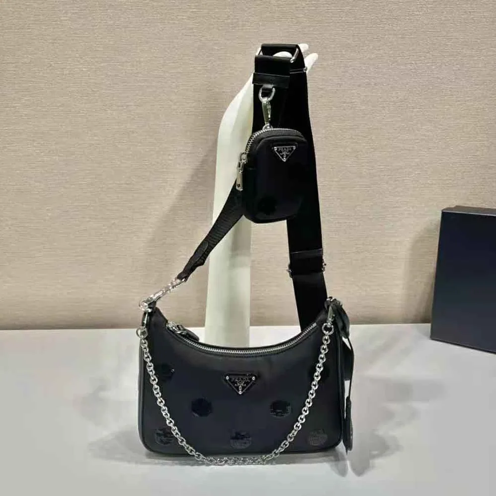 Prada Re-Edition 2005 Re-Nylon Polka for Women in Dot Bag Prada Re-Edition 2005 Re-Nylon Polka for Women in Dot Bag
