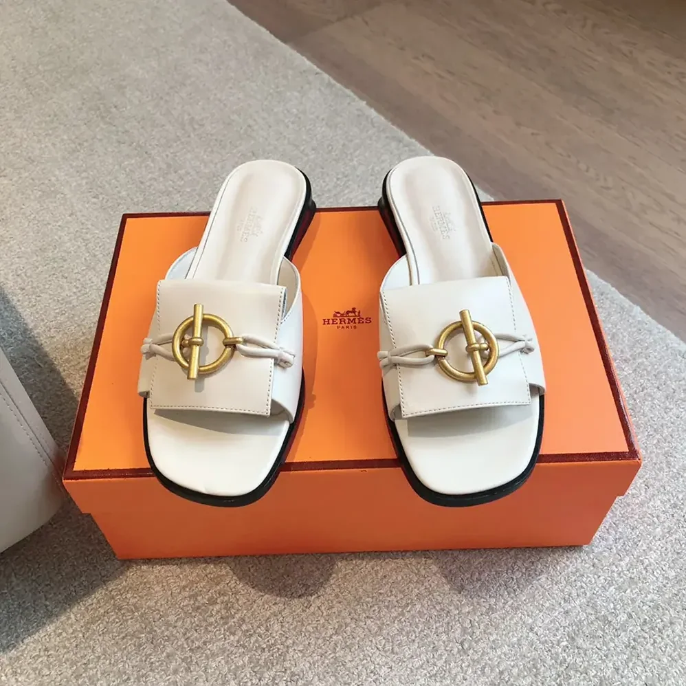 Hermes Isle Sandal in Calfskin Leather-White H241145Z for Women Hermes Isle Sandal in Calfskin Leather-White H241145Z for Women