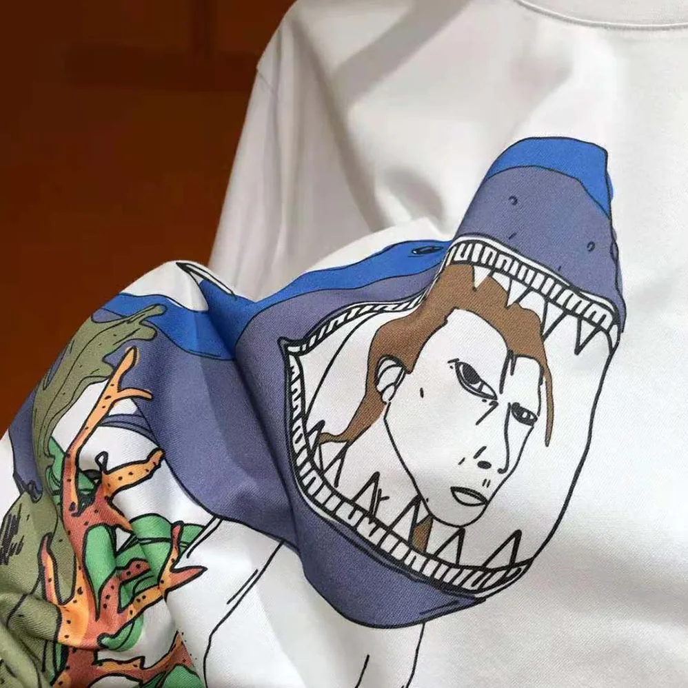 Burberry Marine Sketch Print Cotton Oversized T for Men in shirt Burberry Marine Sketch Print Cotton Oversized T for Men in shirt