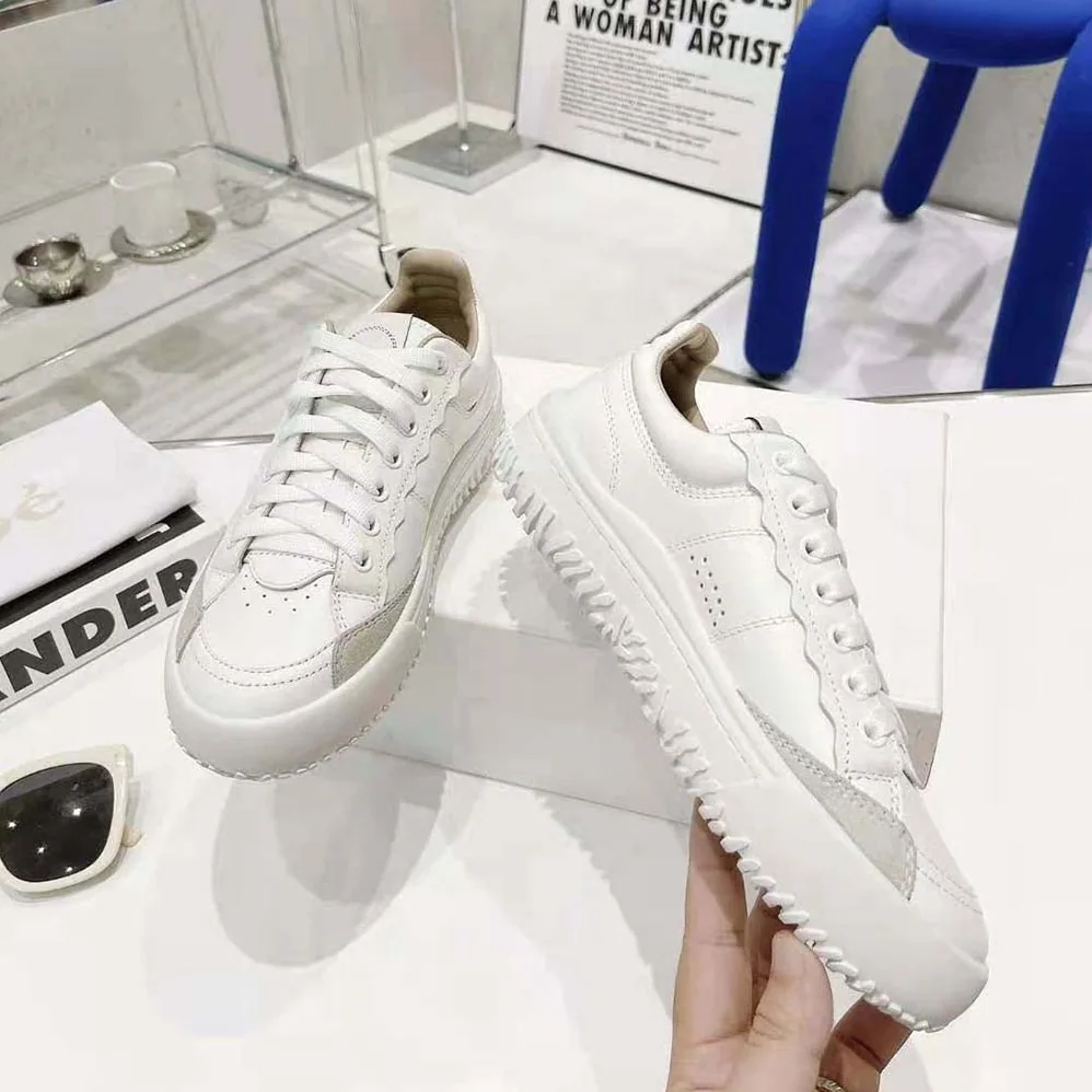 Chloe Franckie Low-Top Sneaker in Smooth Calfskin for Women in White Chloe Franckie Low-Top Sneaker in Smooth Calfskin for Women in White