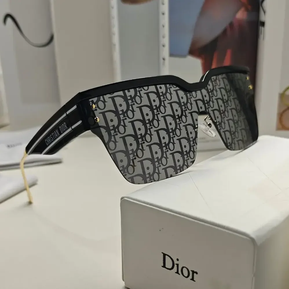 Dior DiorClub M4U Blue Dior Oblique Mask Sunglasses for Unisex Dior DiorClub M4U Blue Dior Oblique Mask Sunglasses for Unisex