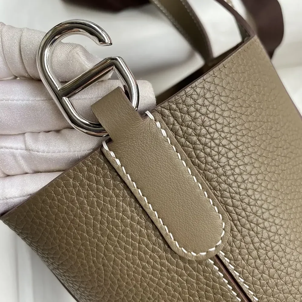 Hermes In the Loop 18 Handbag Clemence Leather for Women in Grey/Silver