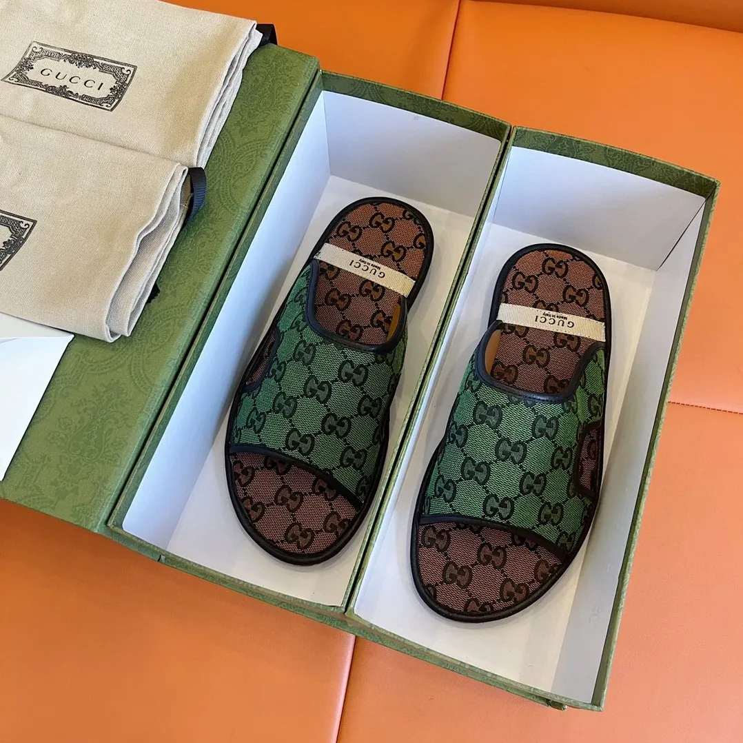 Gucci GG Supreme Slide Sandal Orange And Green for Men Gucci GG Supreme Slide Sandal Orange And Green for Men
