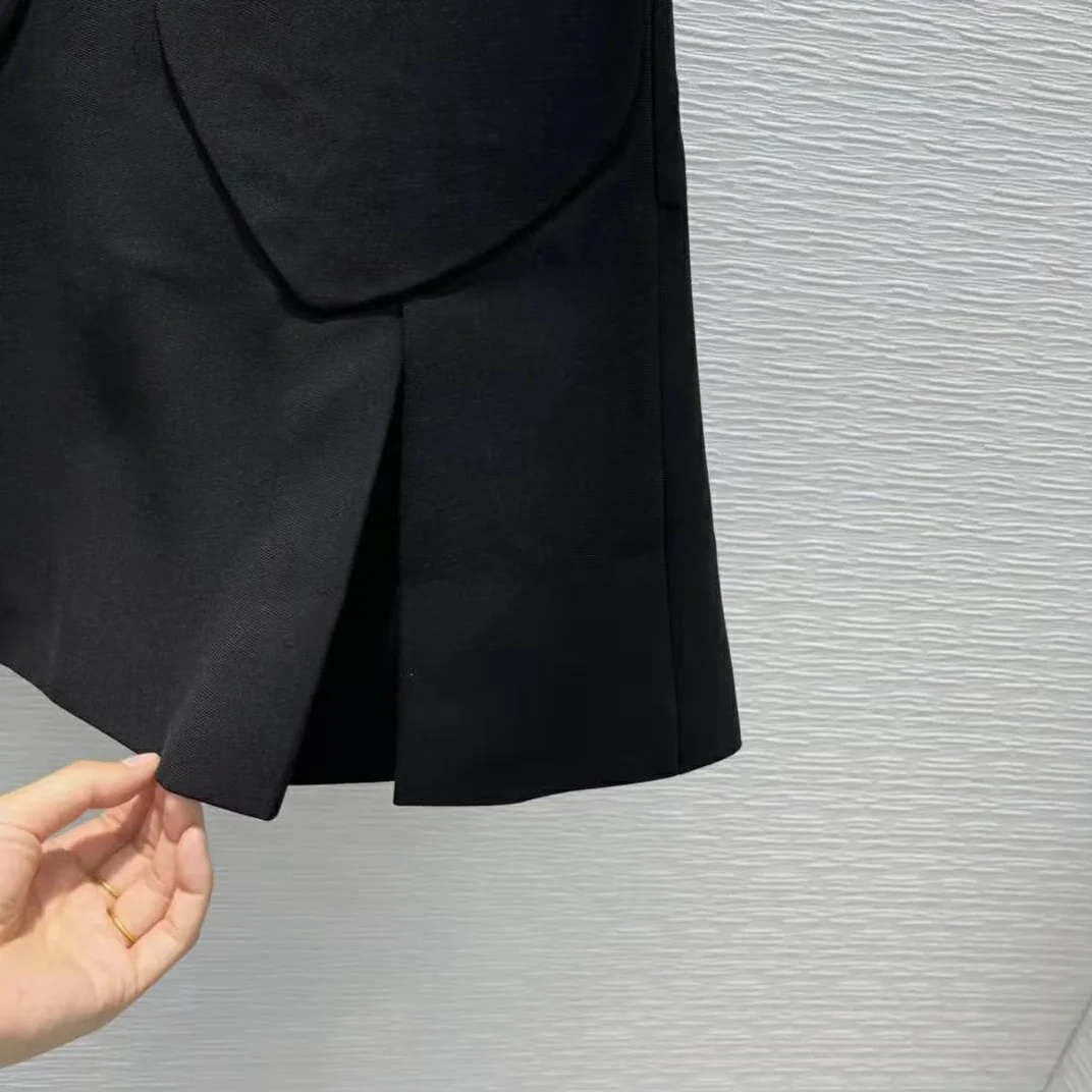 Dior Dioramour Miniskirt with Heart-Shaped Pockets Black Wool and Silk for Women Dior Dioramour Miniskirt with Heart-Shaped Pockets Black Wool and Silk for Women