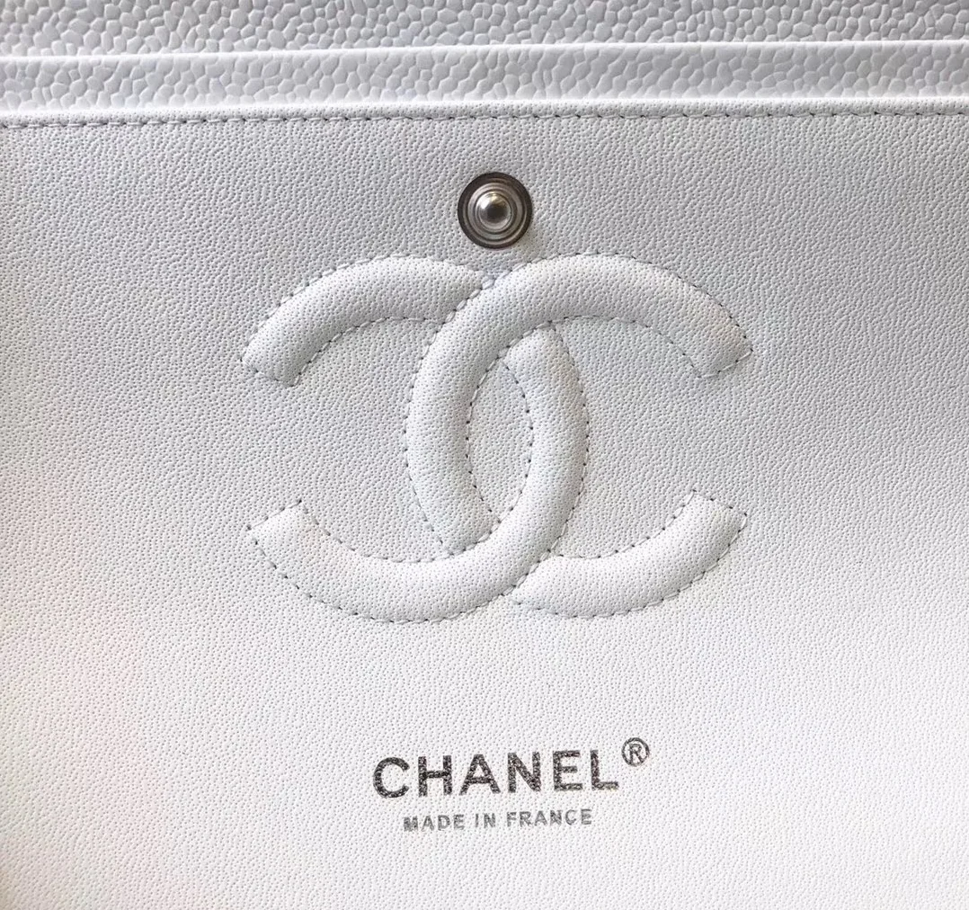 Chanel Classic Flap Bag Medium Crossbody in White Silver Hardware Chanel Classic Flap Bag Medium Crossbody in White Silver Hardware