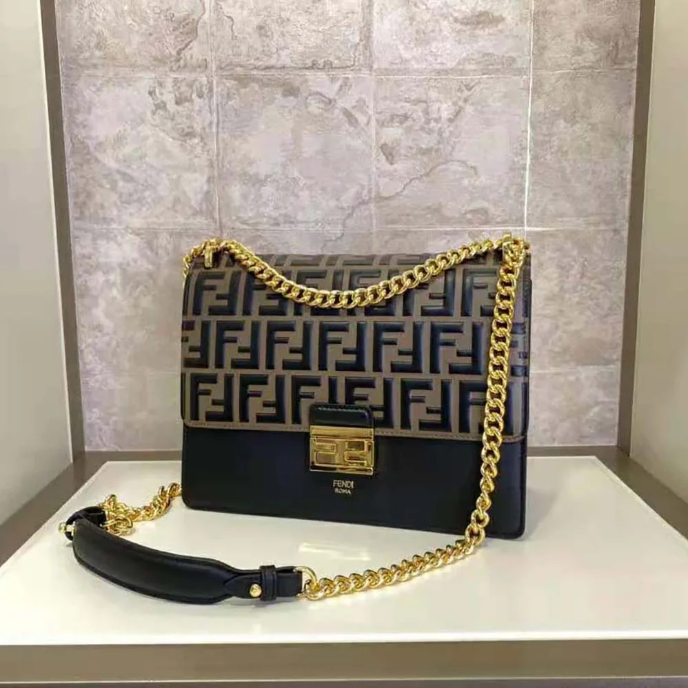 Fendi Kan I Black Leather Bag for Women in Black