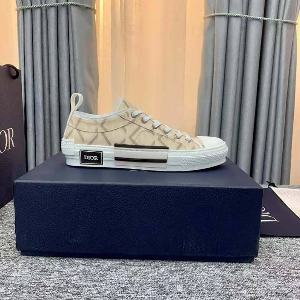 Dior B23 Low-Top Sneaker Natural CD Diamond Canvas for Unisex Dior B23 Low-Top Sneaker Natural CD Diamond Canvas for Unisex
