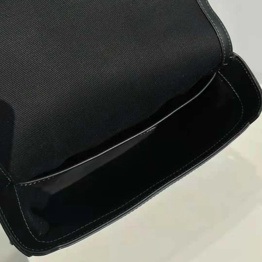 Burberry Small Alfred Messenger Bag for Men in Black Burberry Small Alfred Messenger Bag for Men in Black