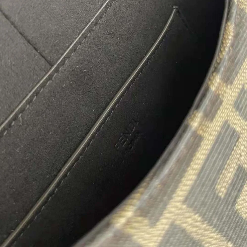Fendi C'mon Medium Brown FF Jacquard Fabric and Leather Bag for Women Fendi C'mon Medium Brown FF Jacquard Fabric and Leather Bag for Women