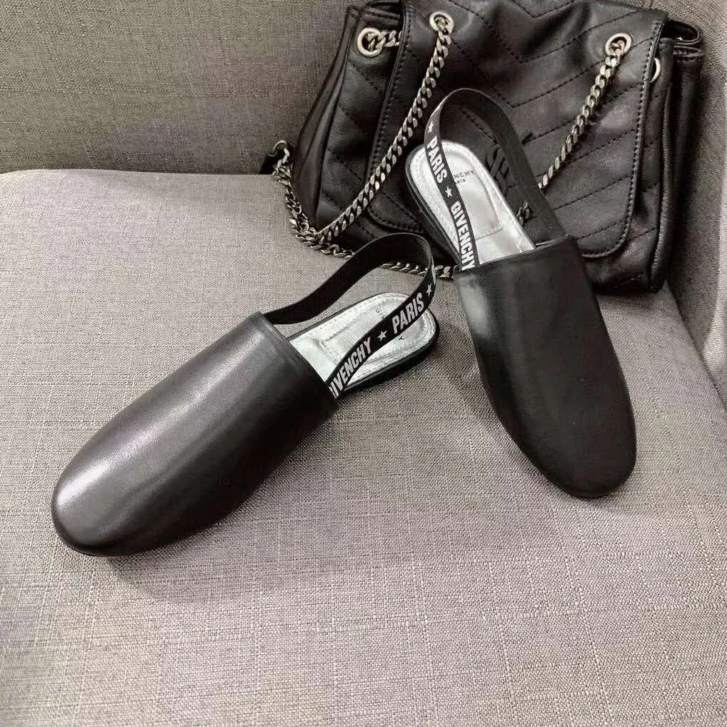 Givenchy Givenchy Sling Back Flat Mules for Women in Black Givenchy Givenchy Sling Back Flat Mules for Women in Black