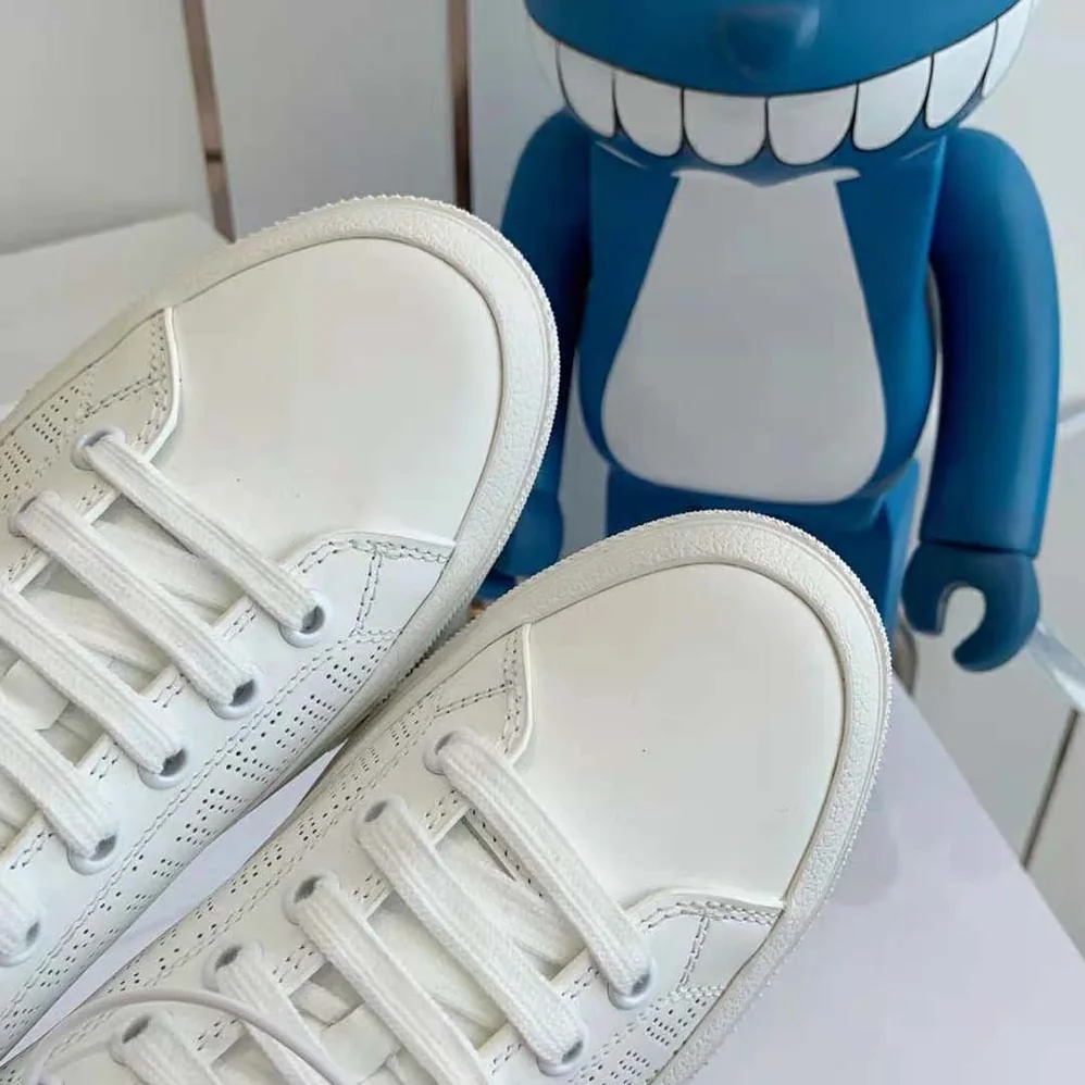 Givenchy Sneakers in 4G Perforated Leather for Unisex in White Givenchy Sneakers in 4G Perforated Leather for Unisex in White