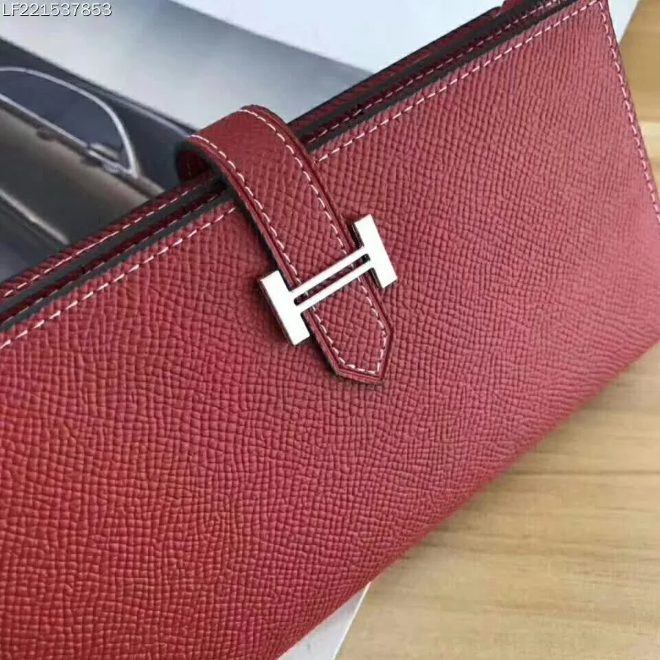 Hermes Medium Bearn Wallet in Epsom Calfskin Leather in Red