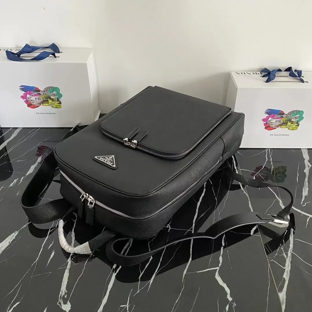 Prada Saffiano Backpack Black / 2VZ102_2FAD_F0002_V_OOO Prada Saffiano Backpack Black / 2VZ102_2FAD_F0002_V_OOO