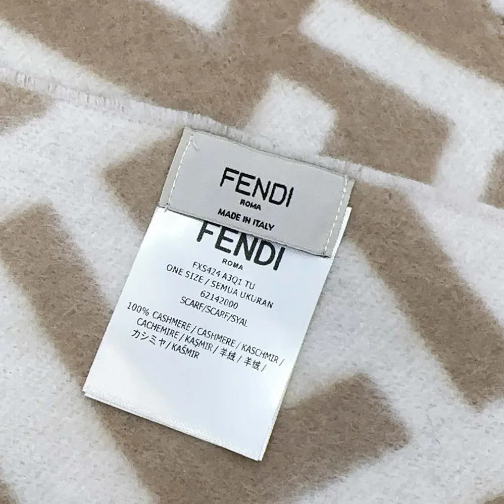 Fendi FF Scarf Beige Wool and Cashmere Scarf for Unisex Fendi FF Scarf Beige Wool and Cashmere Scarf for Unisex