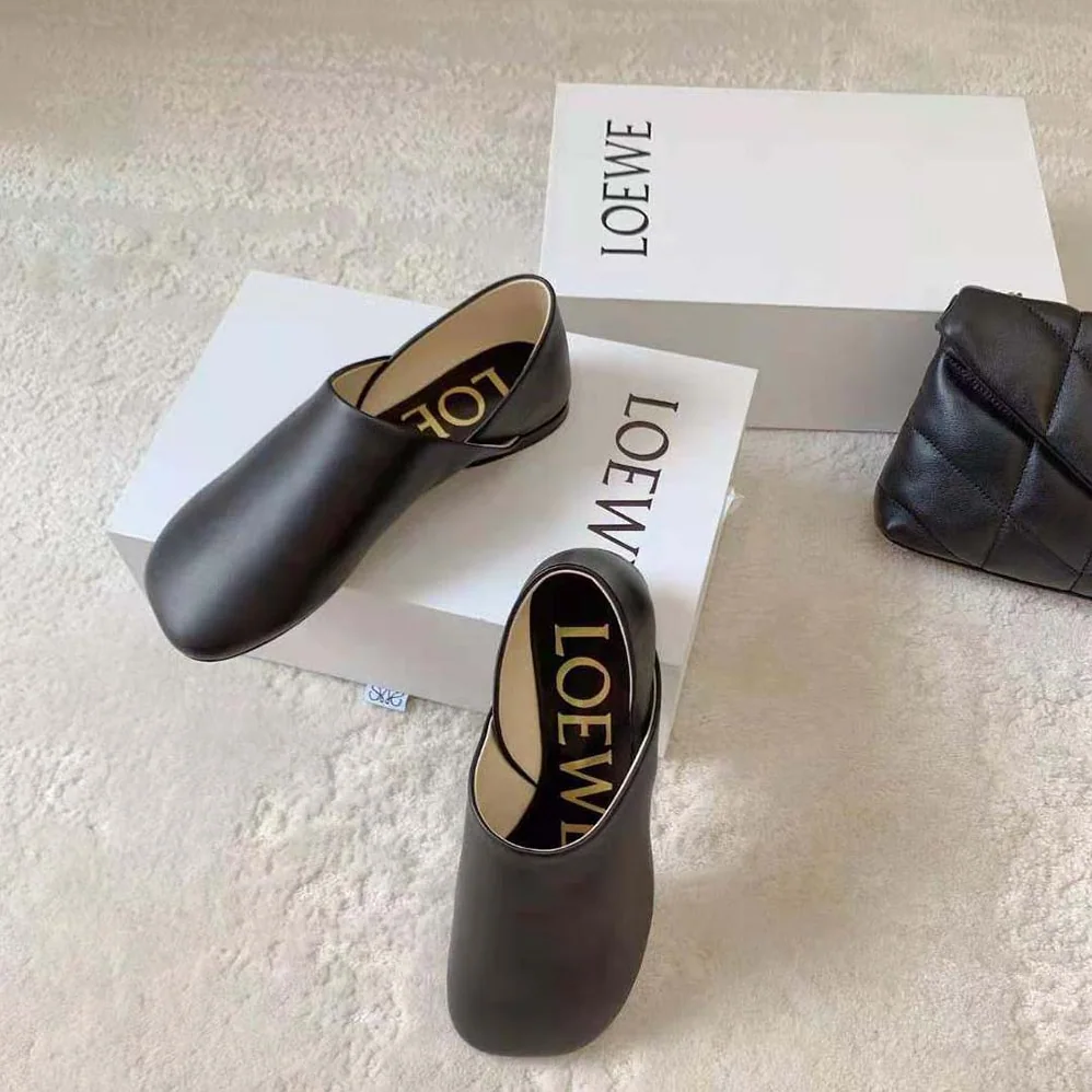 Loewe Toy Slipper in Goatskin for Women in Black
