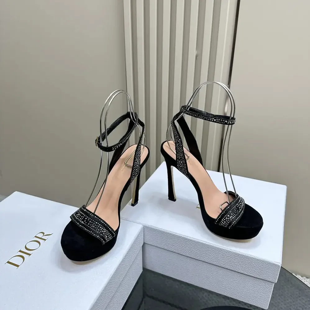 Dior Or Dway Heeled Sandal Black Cotton Embroidered with Thread and Silver for Women in Tone Strass Dior Or Dway Heeled Sandal Black Cotton Embroidered with Thread and Silver for Women in Tone Strass