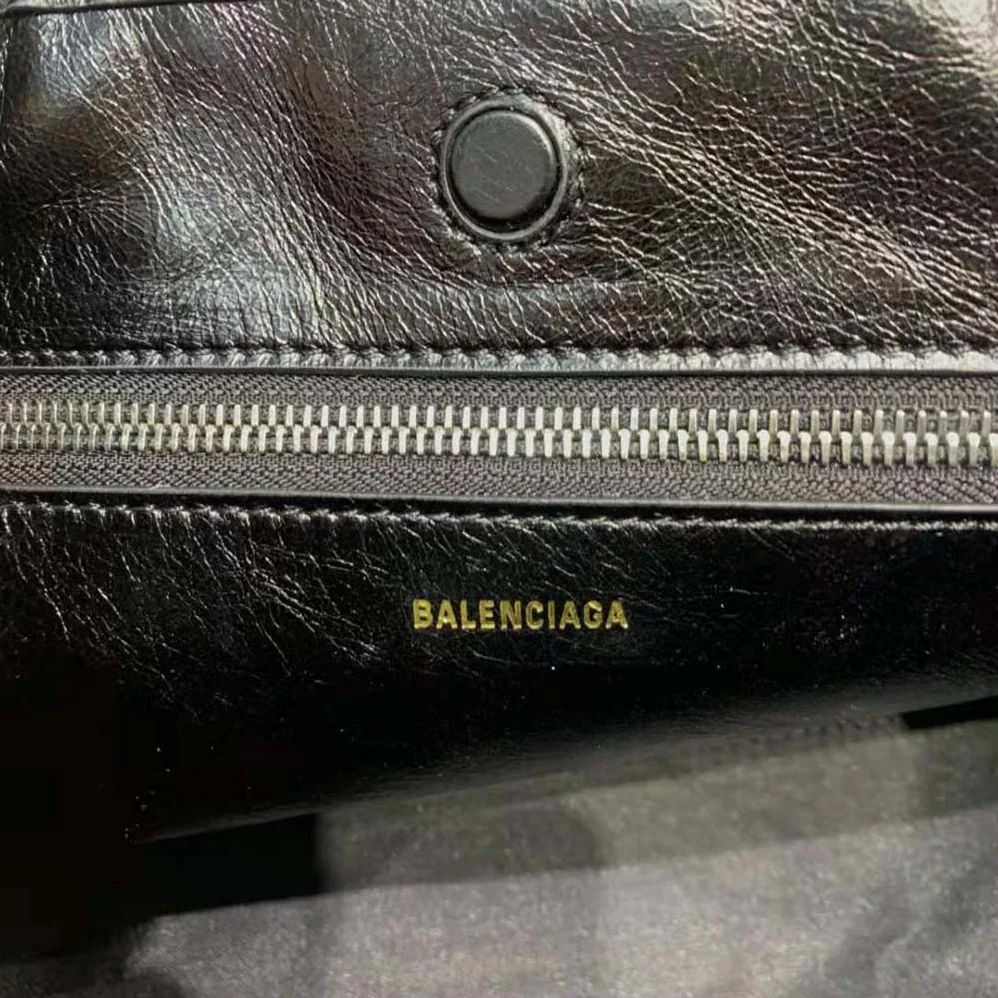 Balenciaga Barbes Small East for Women in West Shopper Bag