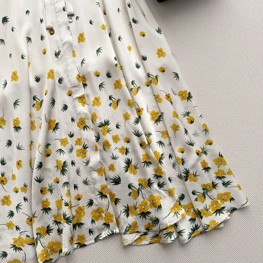 Dior Mid-Length Flared Shirtdress White Cotton Poplin with Yellow and Green Dior Buttercup Motif for Women Dior Mid-Length Flared Shirtdress White Cotton Poplin with Yellow and Green Dior Buttercup Motif for Women
