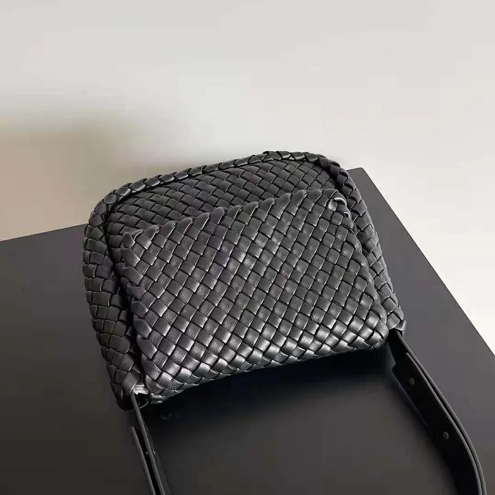 Bottega Veneta Cobble Shoulder Bag Small Padded Intreccio Leather for Women in Black Bottega Veneta Cobble Shoulder Bag Small Padded Intreccio Leather for Women in Black