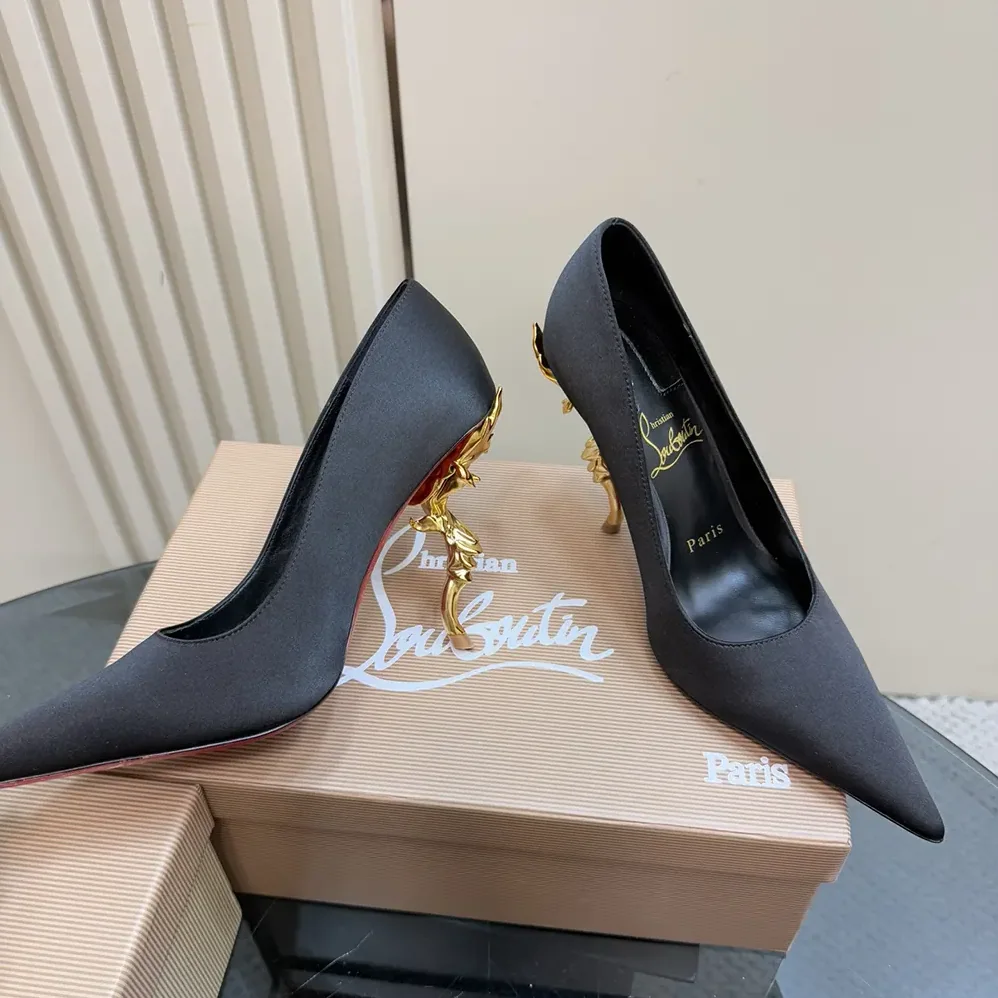 Christian Louboutin Belle Pump 100 mm Pumps Crepe Satin for Women in Black