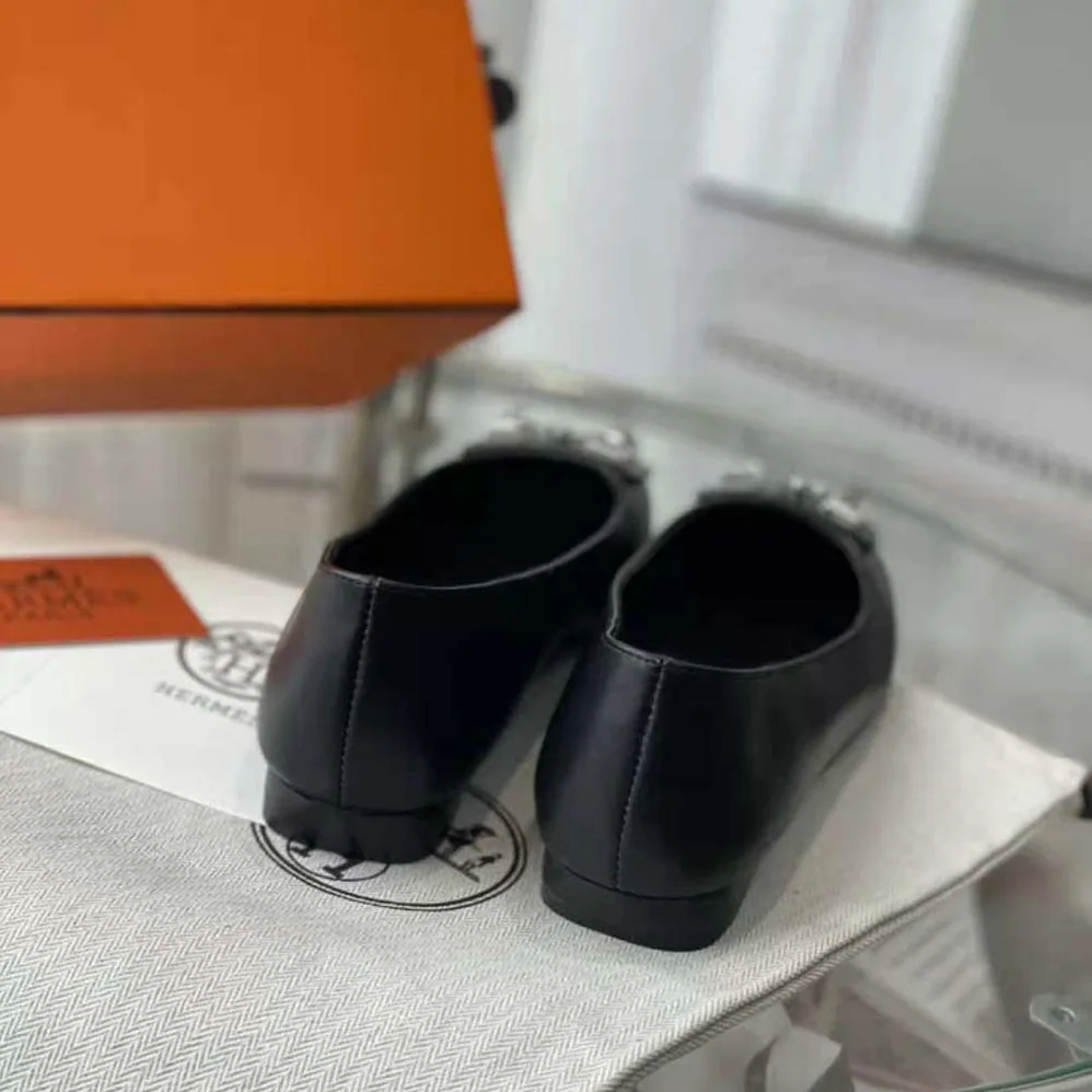 Hermes Danseuse Ballet Flat in Calfskin Leather for Women in Black Hermes Danseuse Ballet Flat in Calfskin Leather for Women in Black