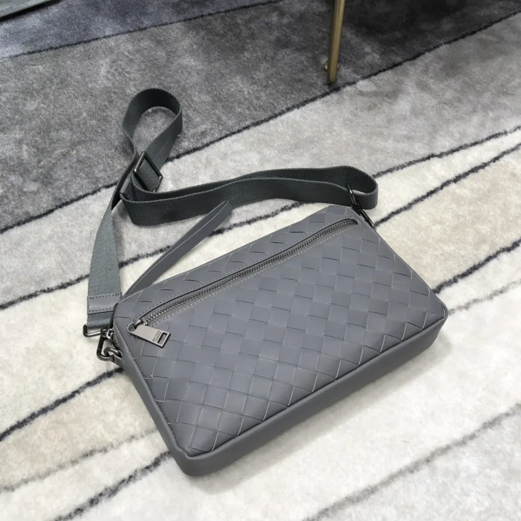 Bottega Veneta Classic Intrecciato Gray