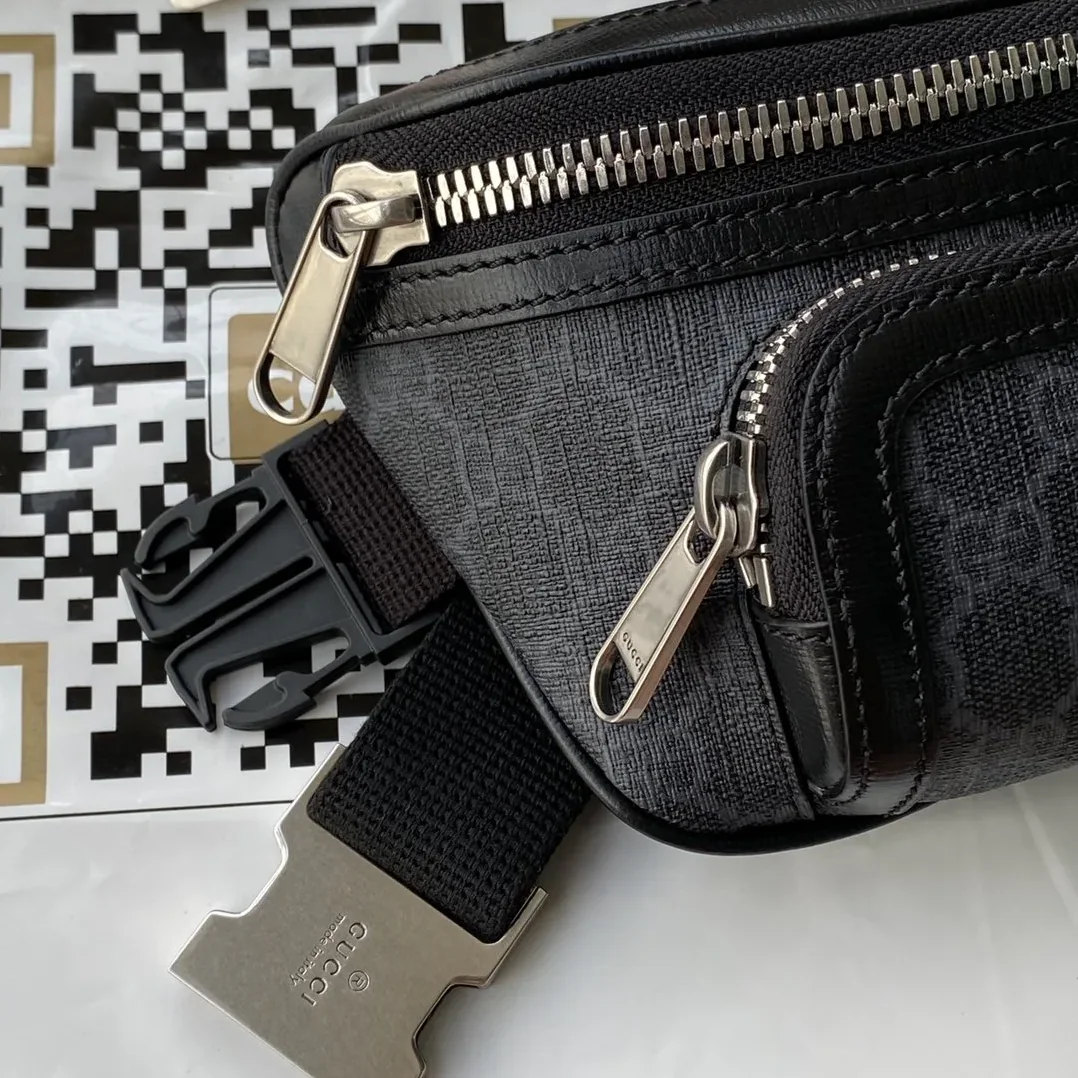Gucci Belt Bag With Interlocking G Black GG Supreme Canvas / Gucci Belt Bag With Interlocking G Black GG Supreme Canvas /