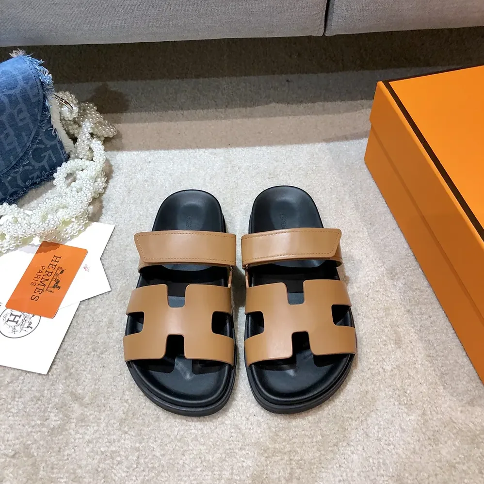 Hermes Chypre Sandal-Brown H222299ZvA3360 for Unisex