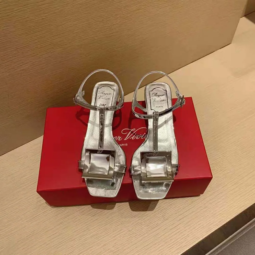 Roger Vivier Bikiviv' Metal Buckle Sandals in Leather for Women in Silver Roger Vivier Bikiviv' Metal Buckle Sandals in Leather for Women in Silver