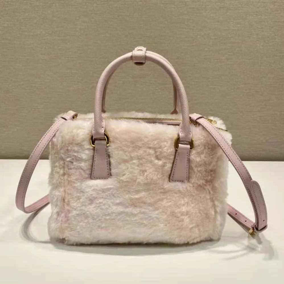 Prada Prada Galleria Shearling Mini-Bag for Women in Pink Prada Prada Galleria Shearling Mini-Bag for Women in Pink