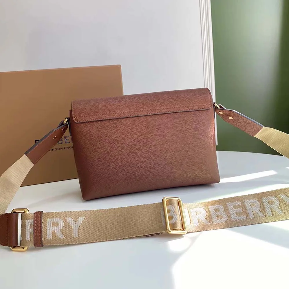 Burberry Vintage Check and Leather Note Crossbody Bag for Women in Brown Burberry Vintage Check and Leather Note Crossbody Bag for Women in Brown