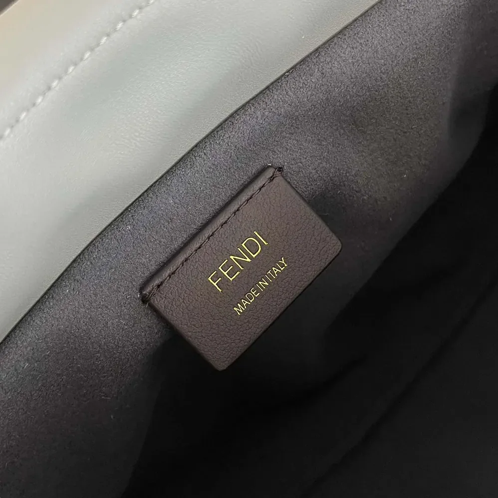 Fendi Mamma Baguette Small Matcha Green Nappa Leather Mini for Women in bag Fendi Mamma Baguette Small Matcha Green Nappa Leather Mini for Women in bag