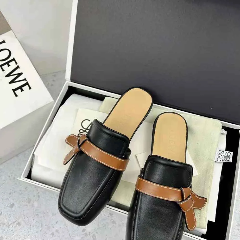 Loewe Gate Flat Mule in Calfskin for Women in Tan Loewe Gate Flat Mule in Calfskin for Women in Tan