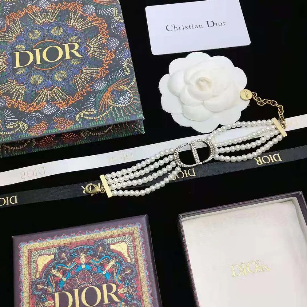 Dior 30 Montaigne Bracelet Antique Gold for Women in Finish Metal