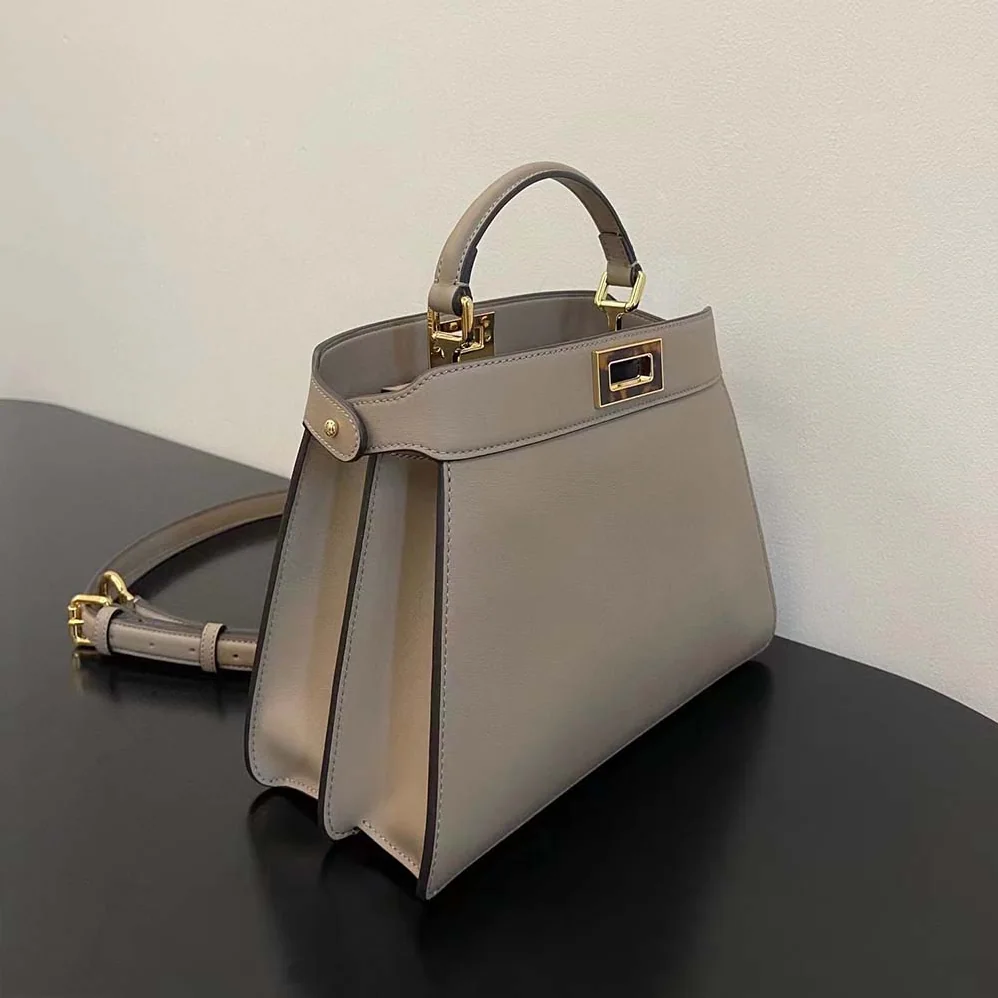 Fendi Peekaboo Iseeu Medium Leather Bag for Women Fendi Peekaboo Iseeu Medium Leather Bag for Women