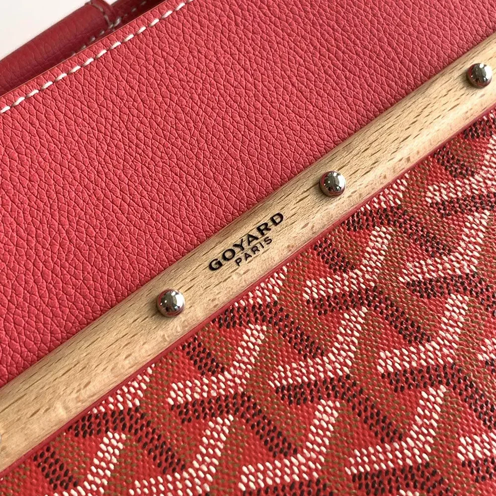 Goyard Saïgon Tote Bag for Women in Pink Goyard Saïgon Tote Bag for Women in Pink