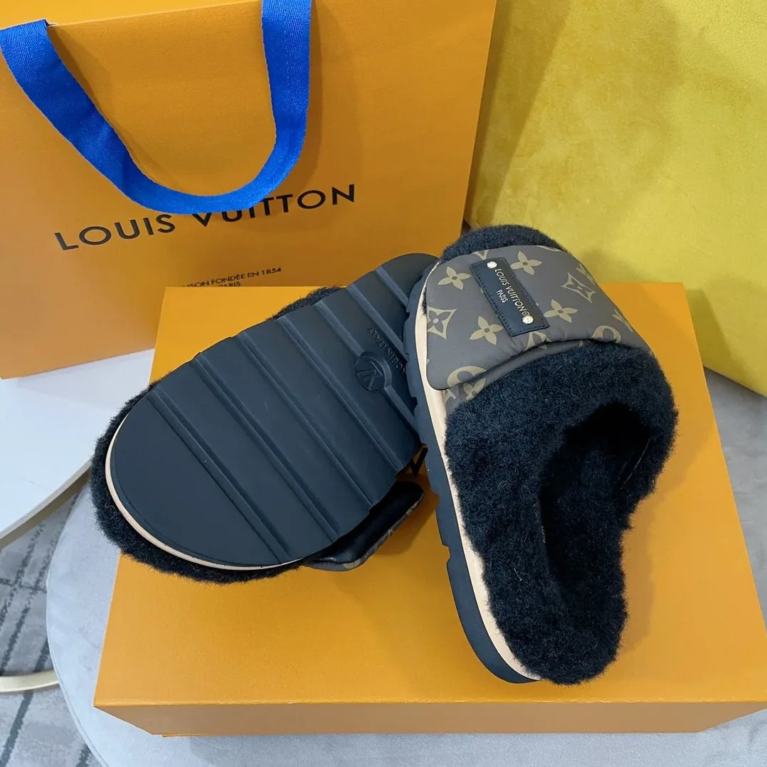 Louis Vuitton Slipper Pillow Flat Comfort Mule Black Louis Vuitton Slipper Pillow Flat Comfort Mule Black