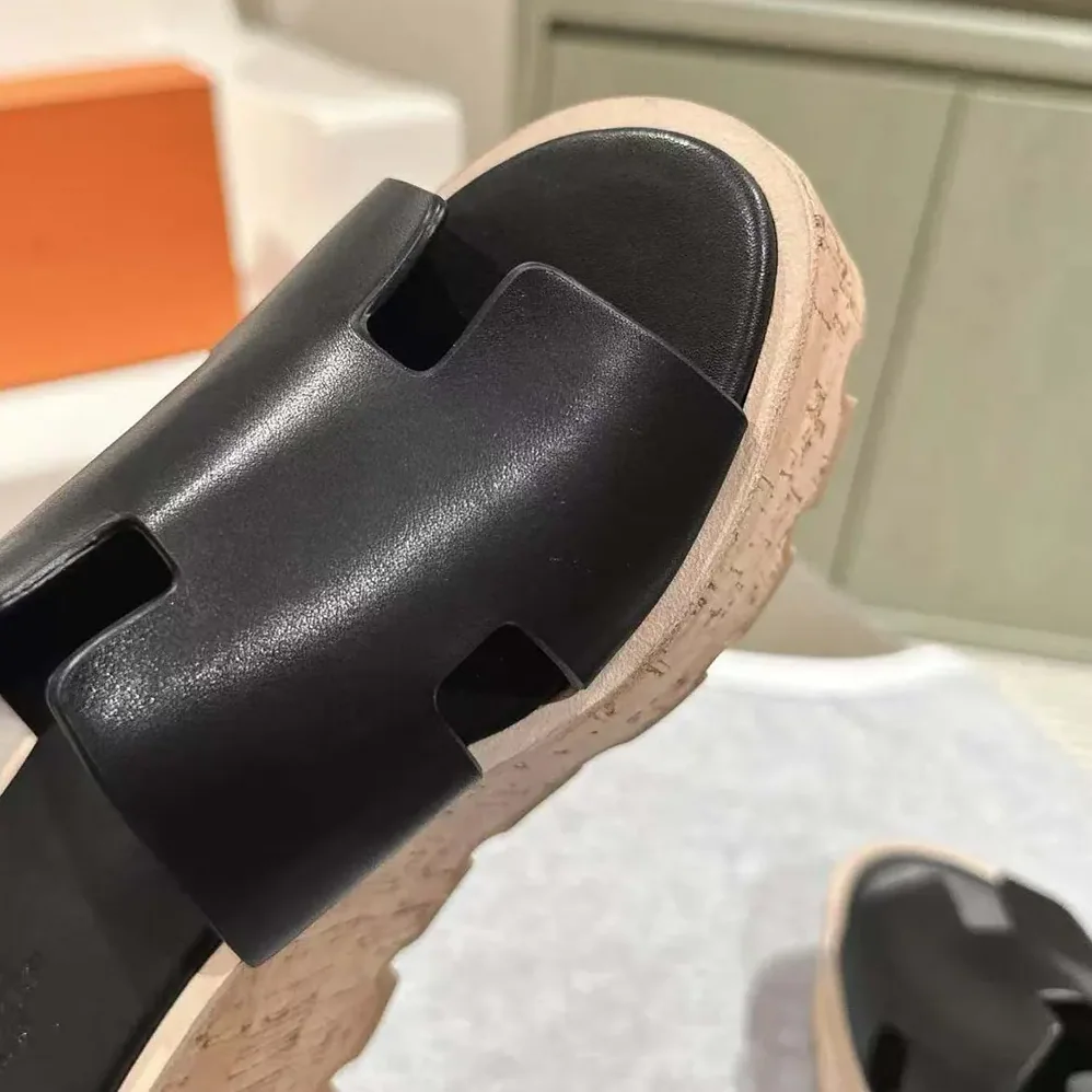 Hermes Eze 30 Sandal for Women in Black