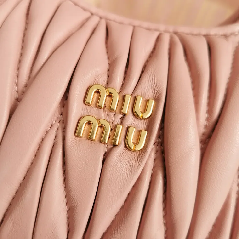 Miu Miu Wander Matelassé Nappa Leather Hobo Mini-Bag for Women in Powder Pink
