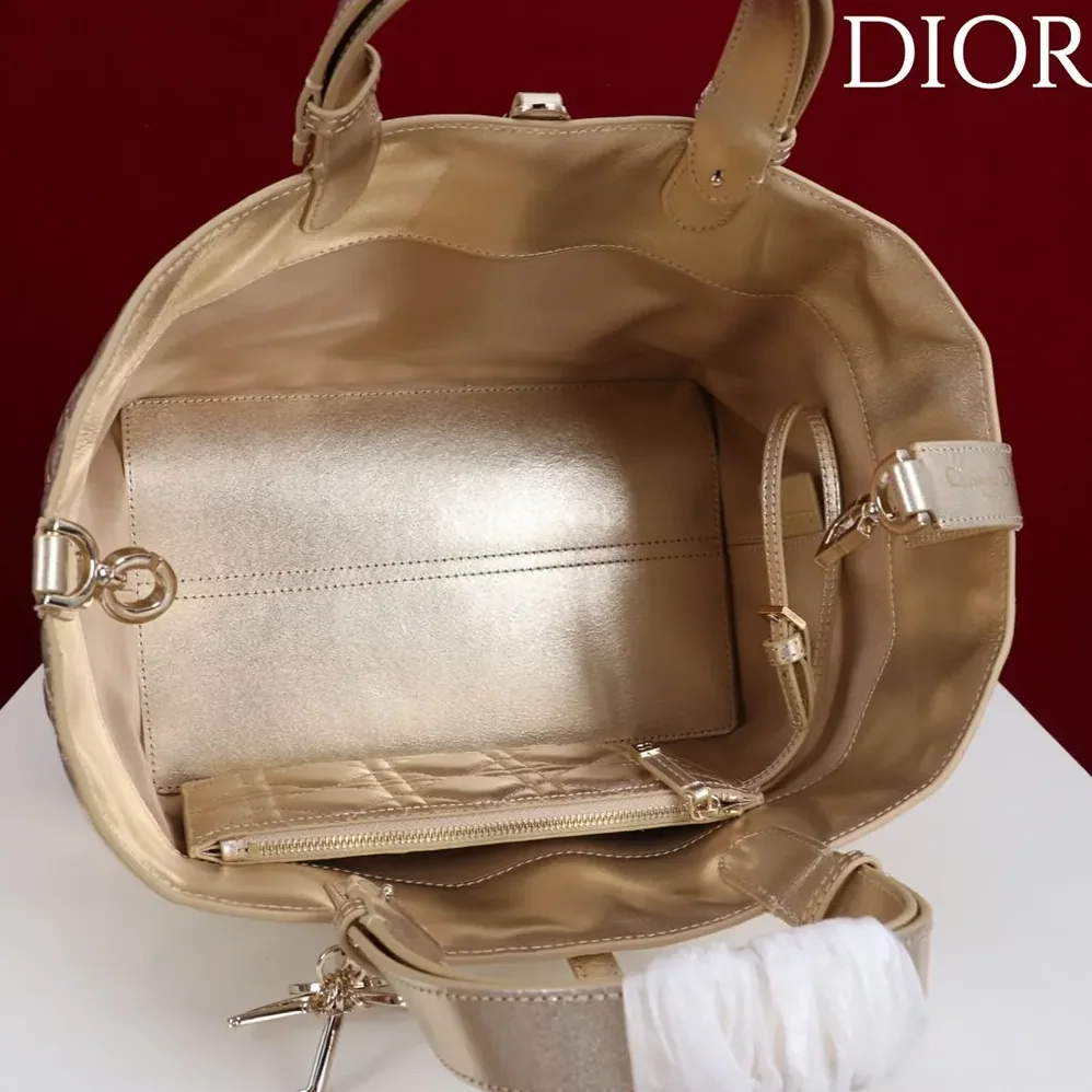 Dior Medium Dior Toujours Bag Metallic Gold for Women in Tone Macrocannage Calfskin Dior Medium Dior Toujours Bag Metallic Gold for Women in Tone Macrocannage Calfskin