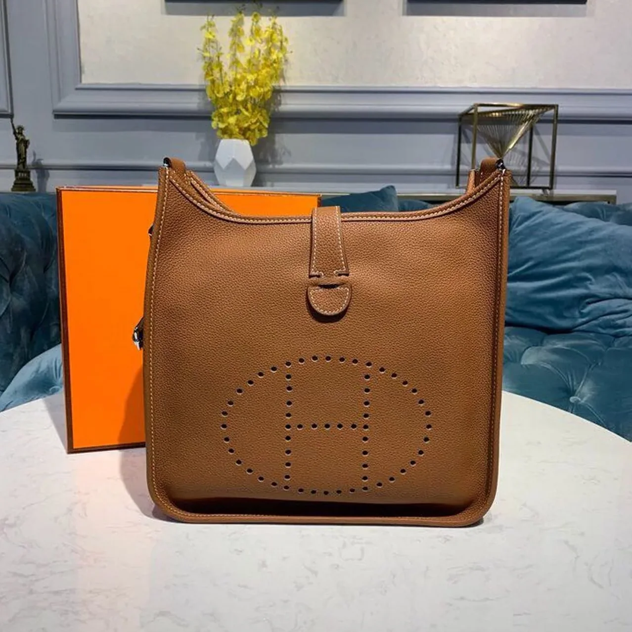 Hermes Evelyne III 29 Bag Brown With Silver in Toned Hardware