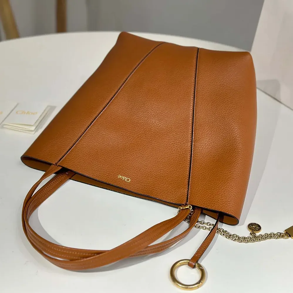 Chloe Chloé Spin Tote Bag in Grained Leather for Women in Brown Chloe Chloé Spin Tote Bag in Grained Leather for Women in Brown