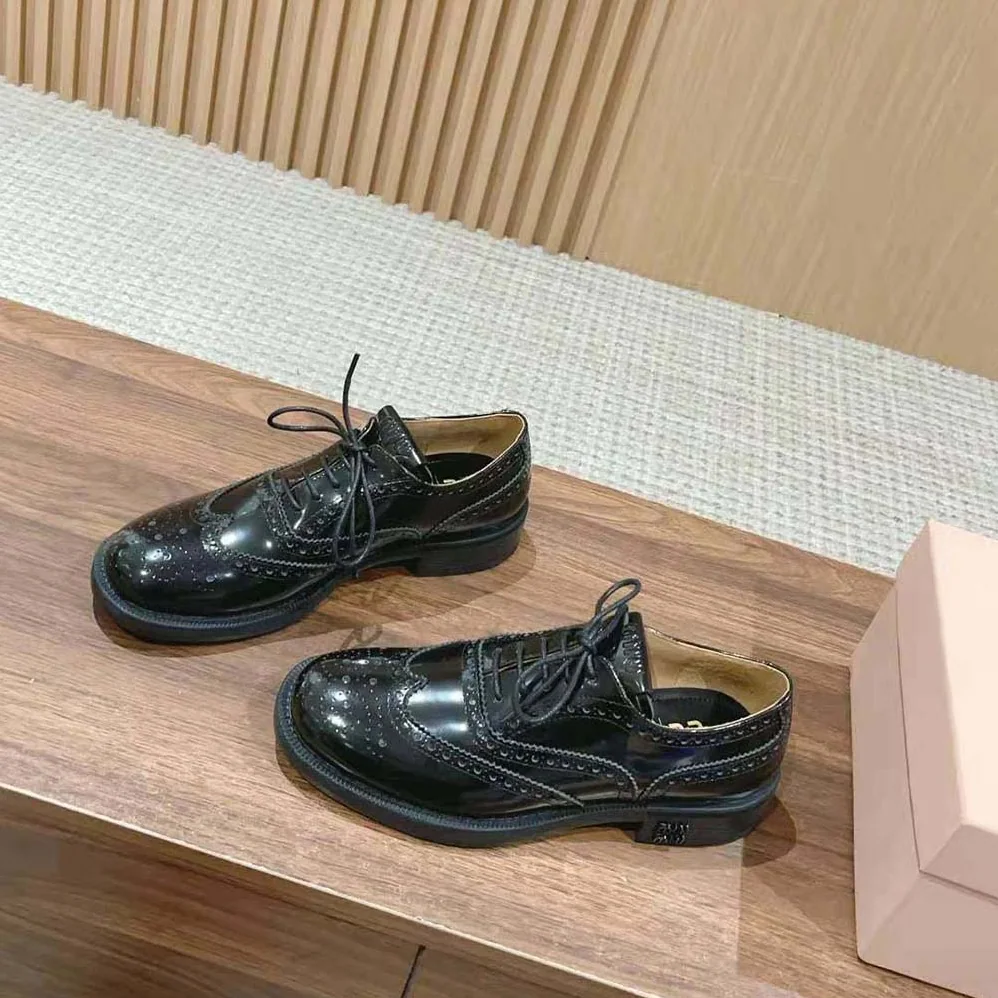 Miu Miu Church's X Miu Miu Brushed Leather Oxford Brogue Shoes for Women Miu Miu Church's X Miu Miu Brushed Leather Oxford Brogue Shoes for Women